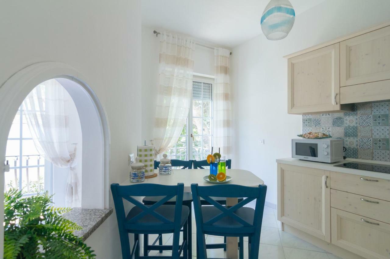 Aquamarine Relaxing Capri Suites Exterior foto